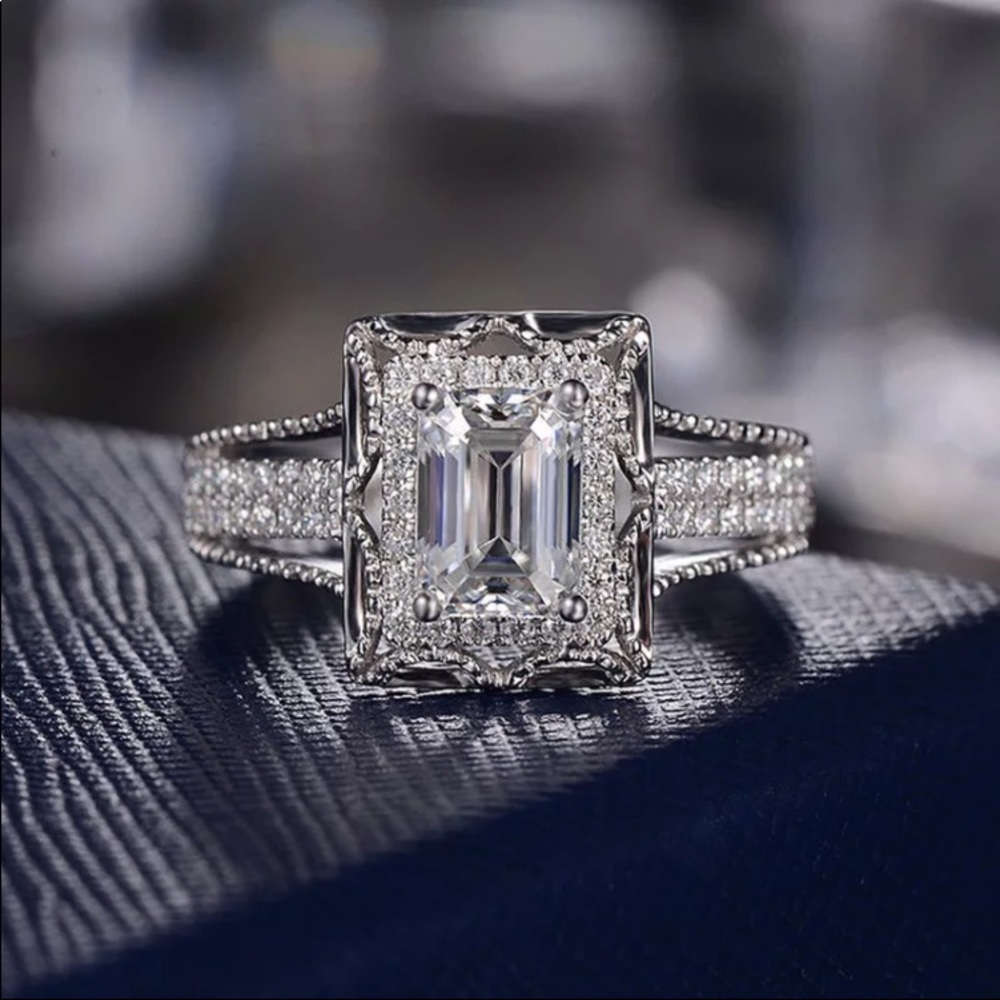 925 STERLING SILVER PRINCESS ENGAGEMENT RING - Picture 2 of 8
